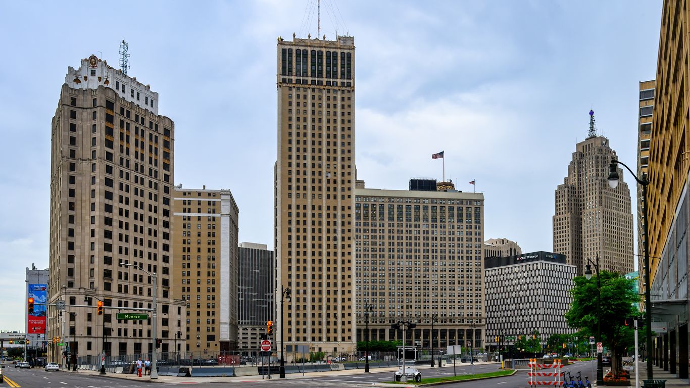 Why Entry-Level Wages in Metro Detroit Are Stagnating Despite Efforts to Attract Young Talent