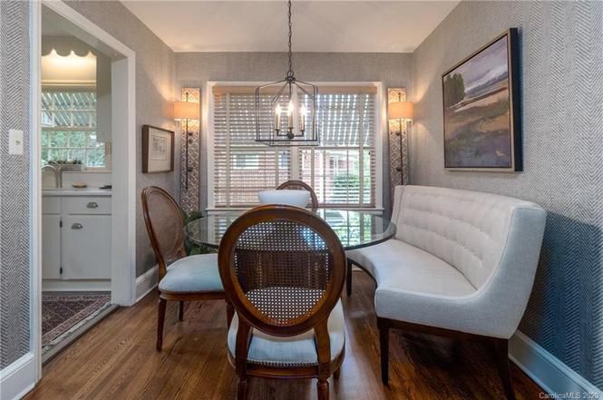 2426 Arnold Dr dining