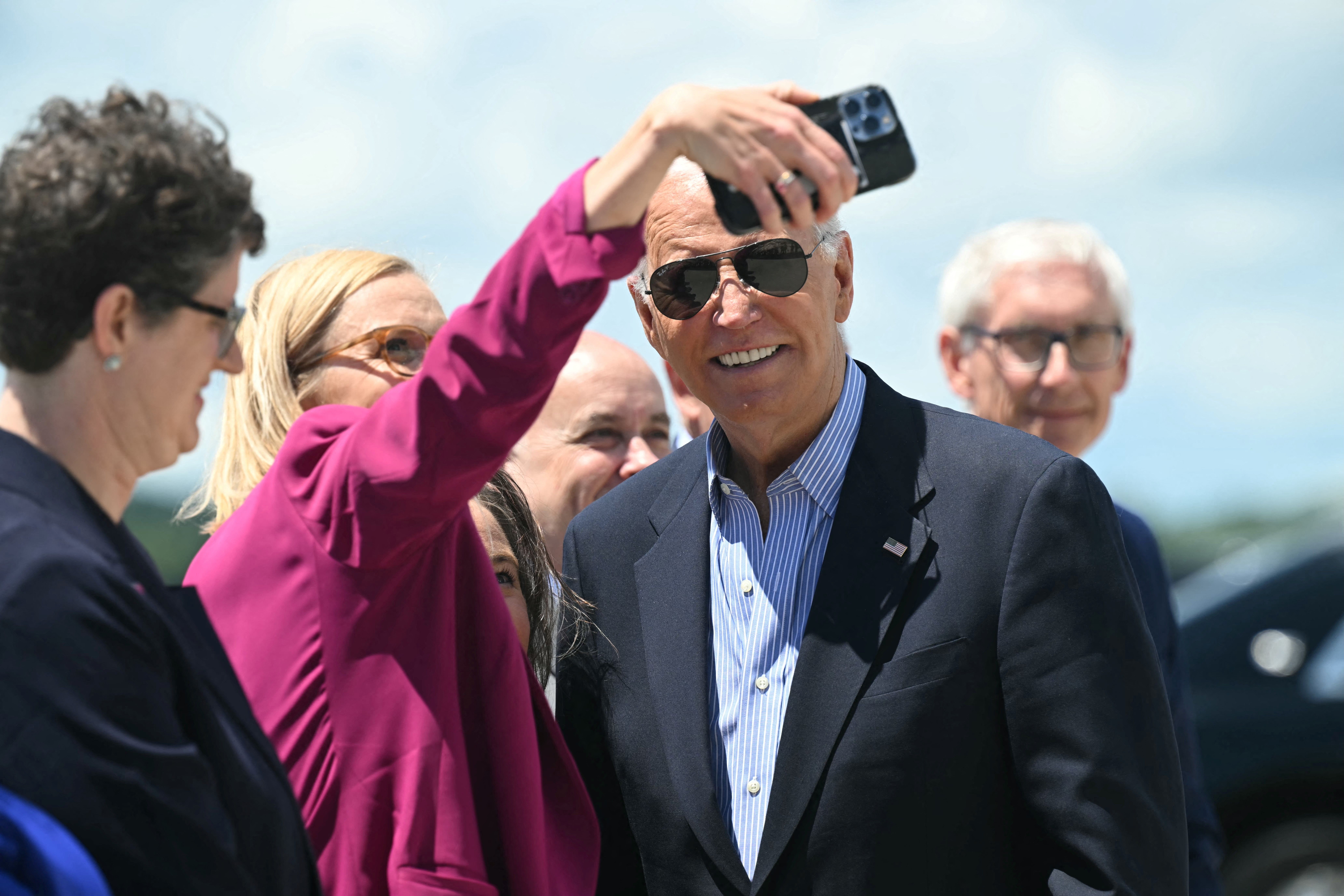 biden getting a selfie