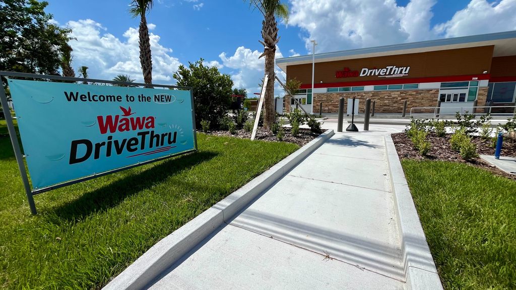 Wawa drive-thru, first in Florida, opens in Largo - Axios Tampa Bay