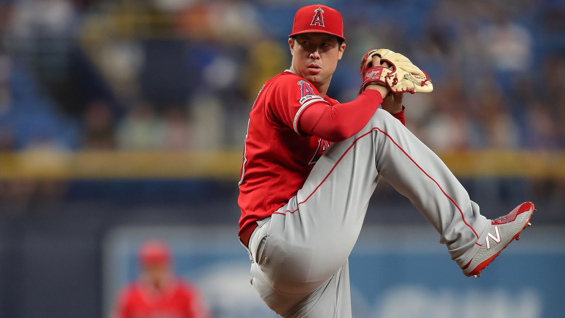 Tyler Skaggs pitching for the LA Angels