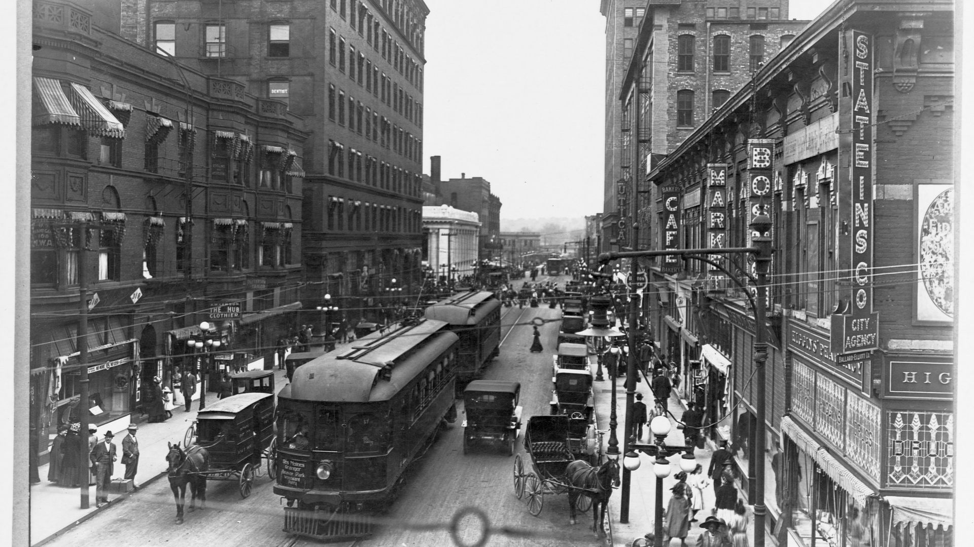 A photo of downtown Des Moines in 1910.