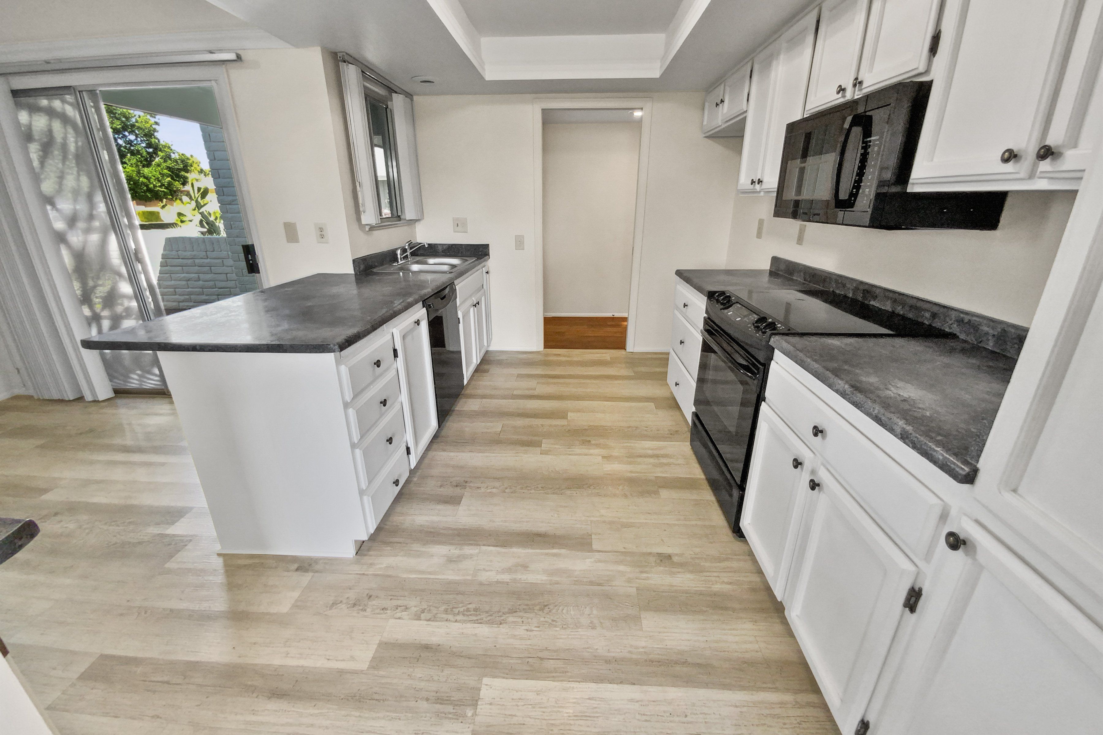 A small kitchen.