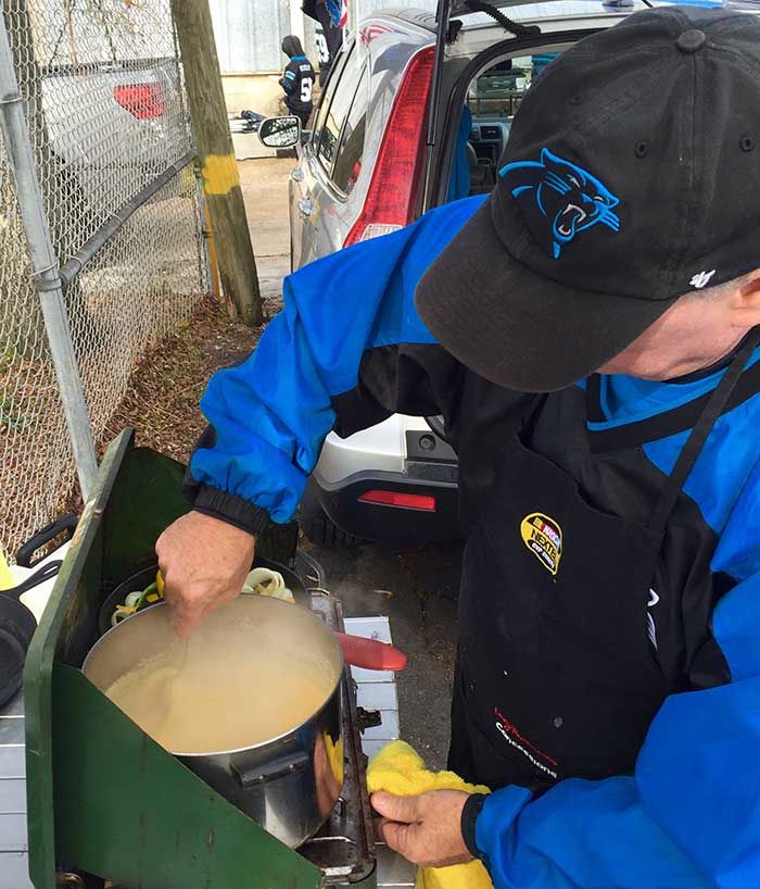 Alan-Wallwork-cooking