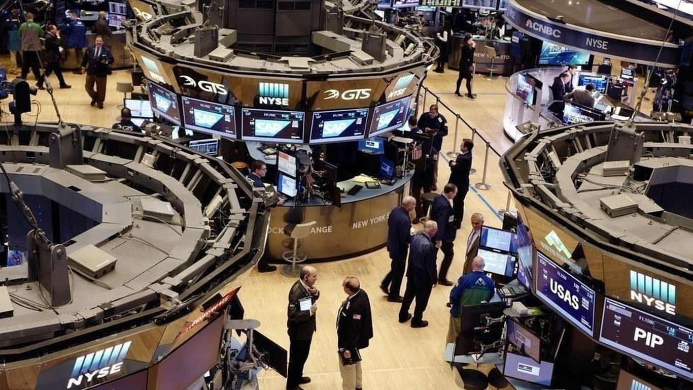 Wall Street watchers go bearish on Trump