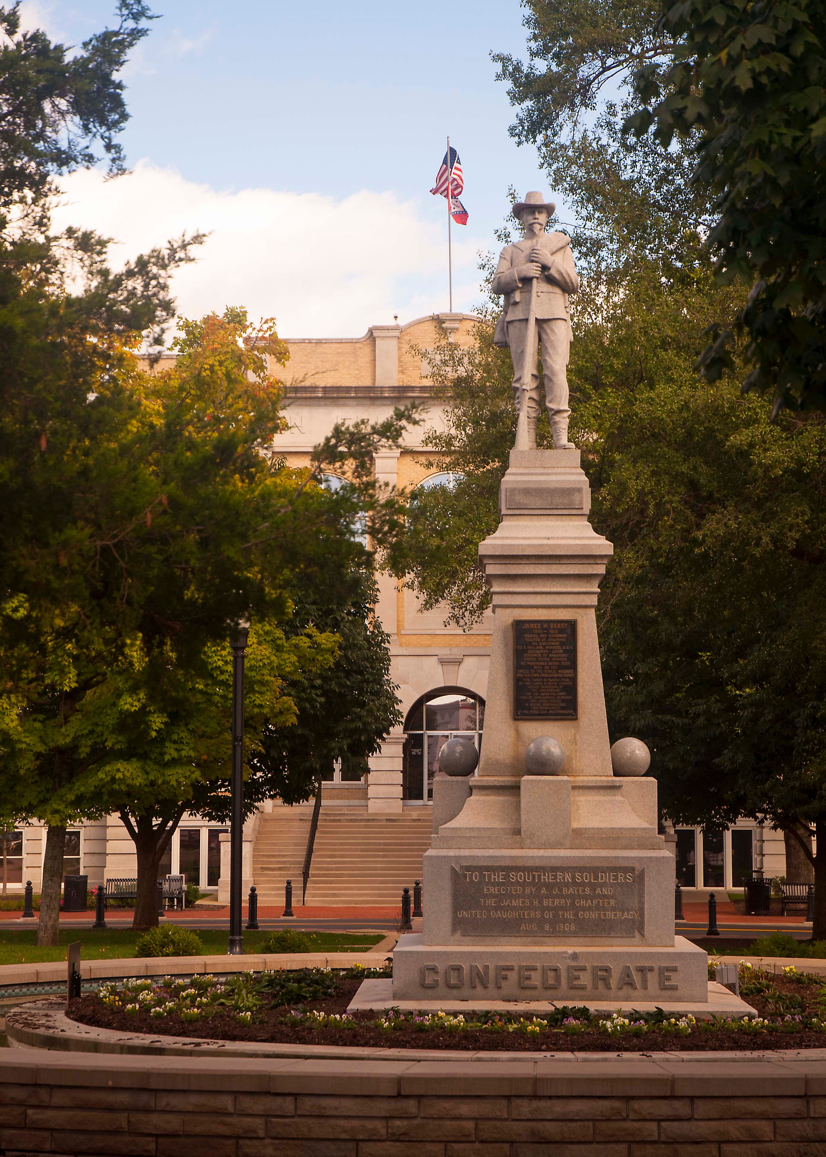 A generic confederate soldier statue that formerly was in the center of the Bentonville square. 