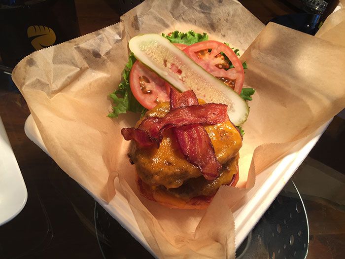 bacon-burger-hornets
