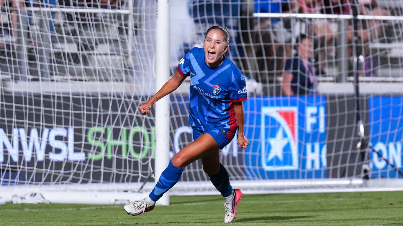 Ashley Sanchez is chasing soccer history with the Courage