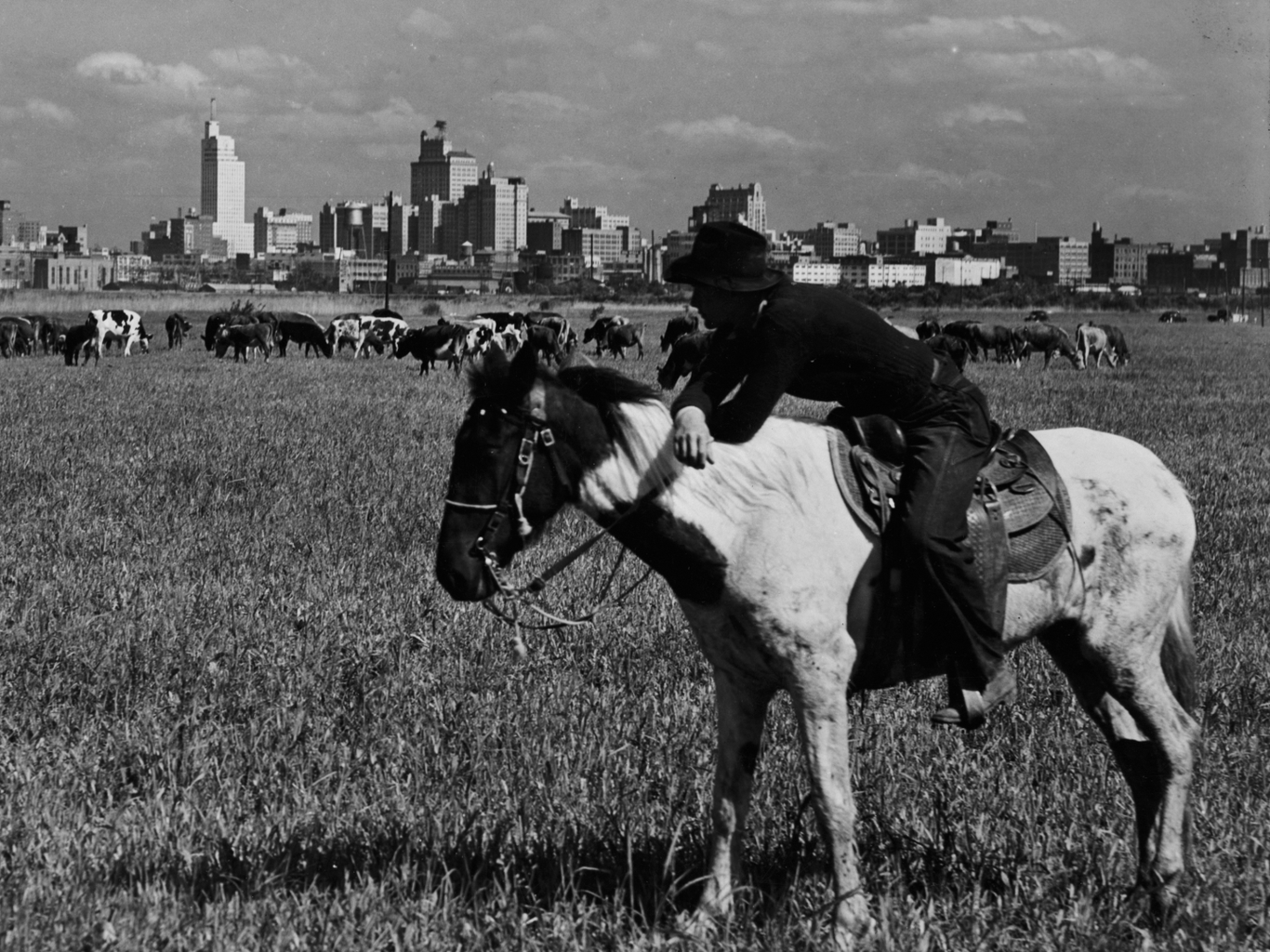 One historical photo to go - Axios Dallas