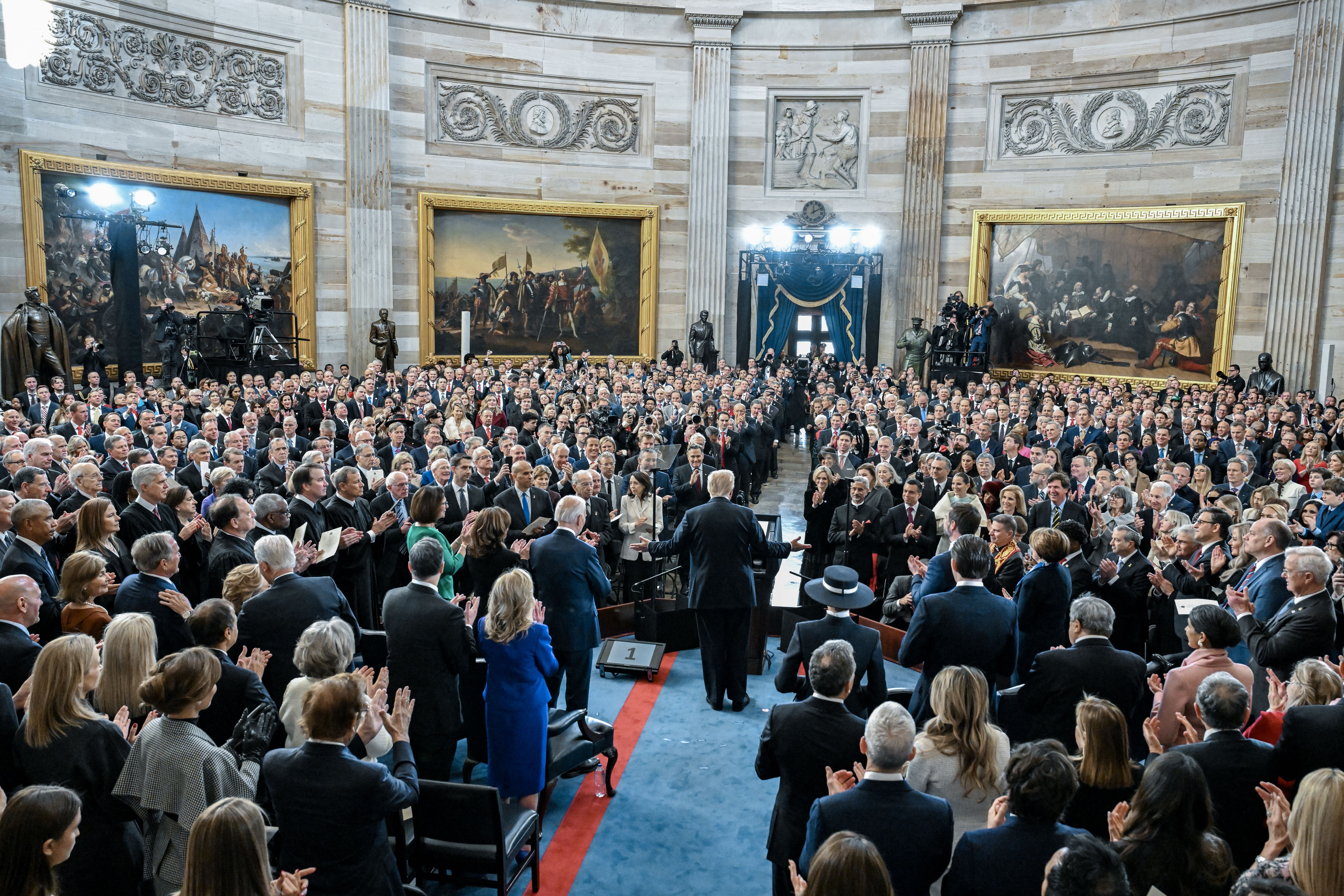 Trump inside the full rotunda