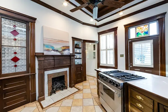 801 Sunnyside Ave kitchen