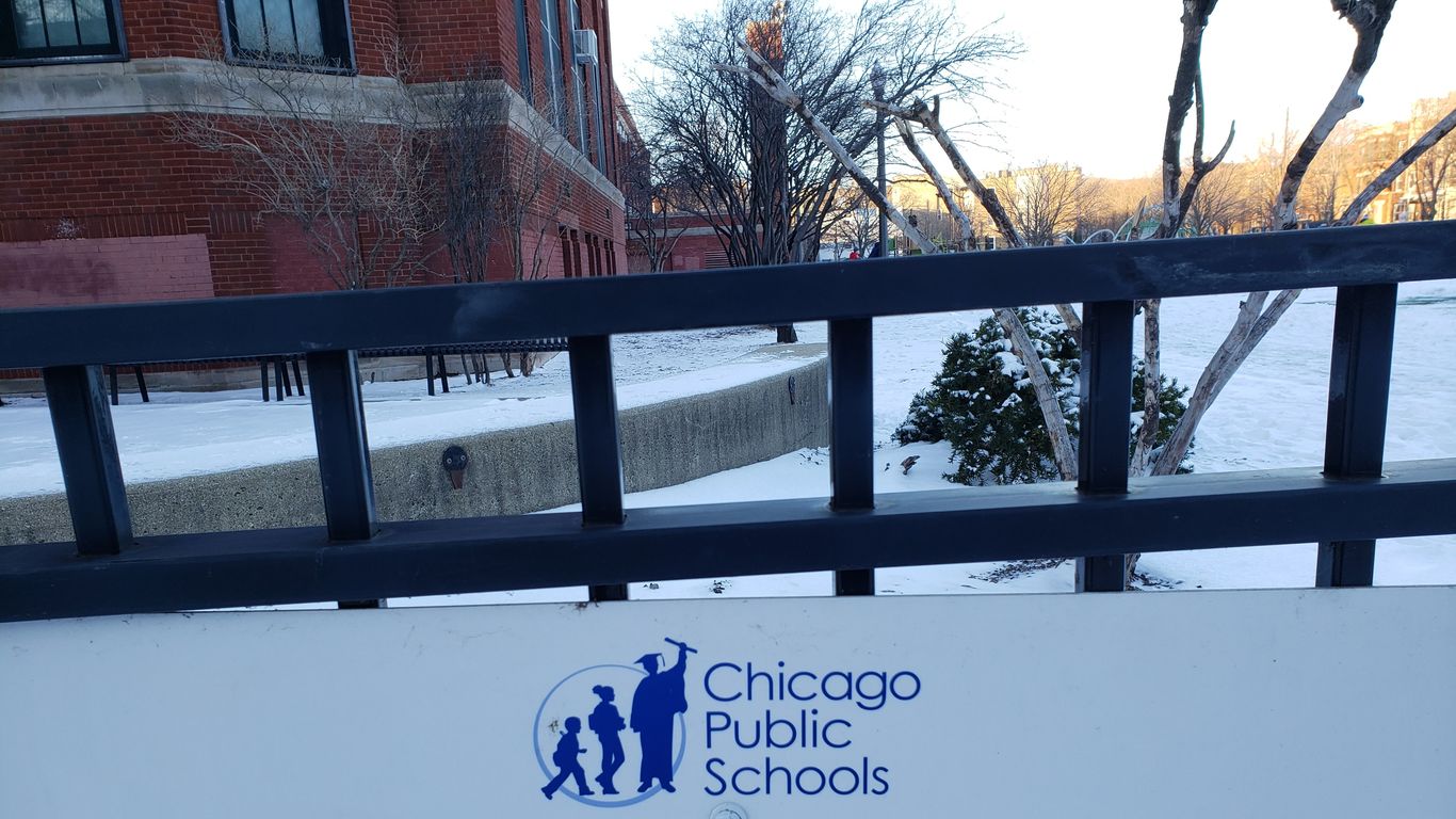 ICE denies agents showed up at Chicago elementary school