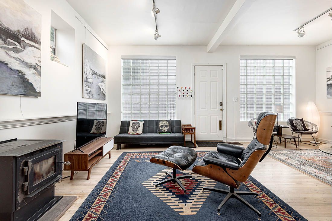 3514 Navajo St. interior
