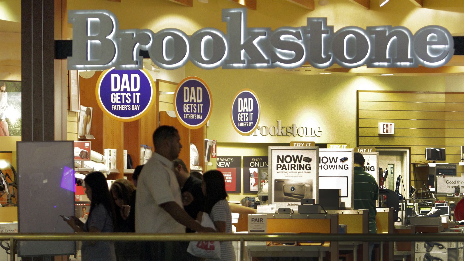 Brookstone files for bankruptcy and plans to shutter all of its