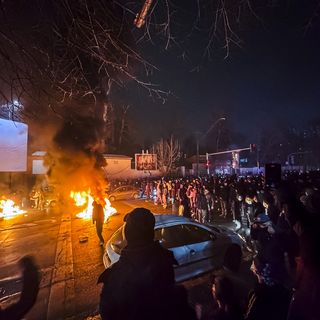 Trump considers options as Iran cracks down on protests