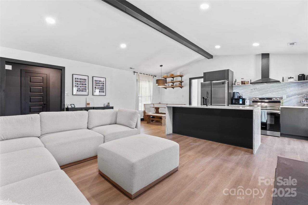 house for sale in charlotte march 2025