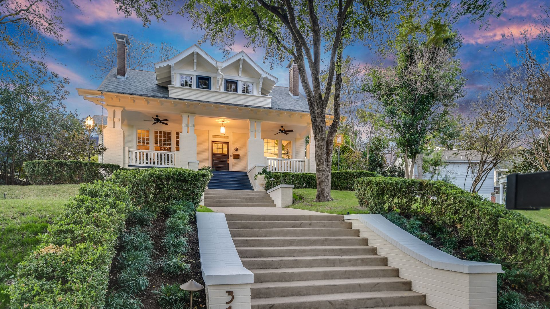 A photo of the exterior of the Walter Keeling house.