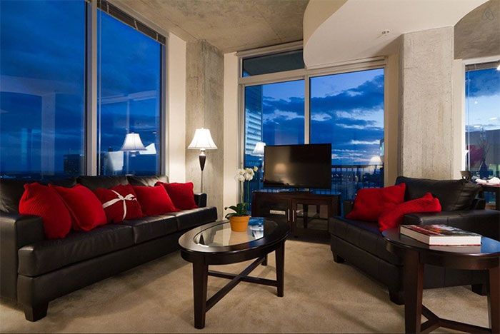 airbnb-uptown-charlotte-1x1