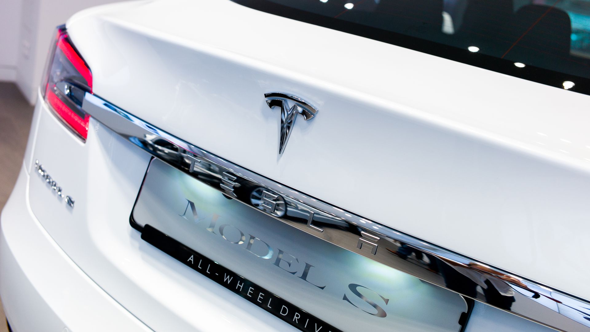 Image of rear of Tesla Model S