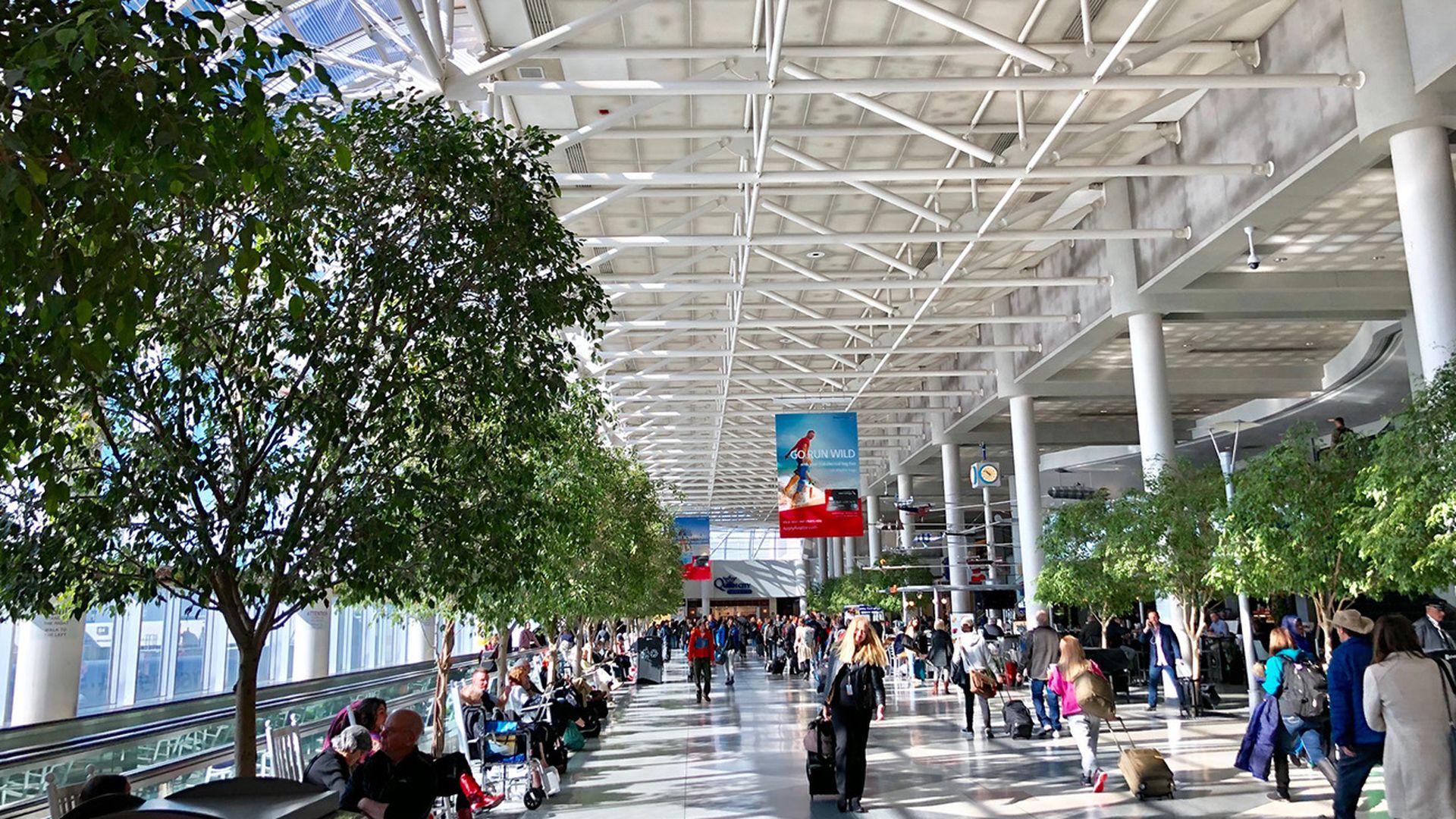 airport in charlotte