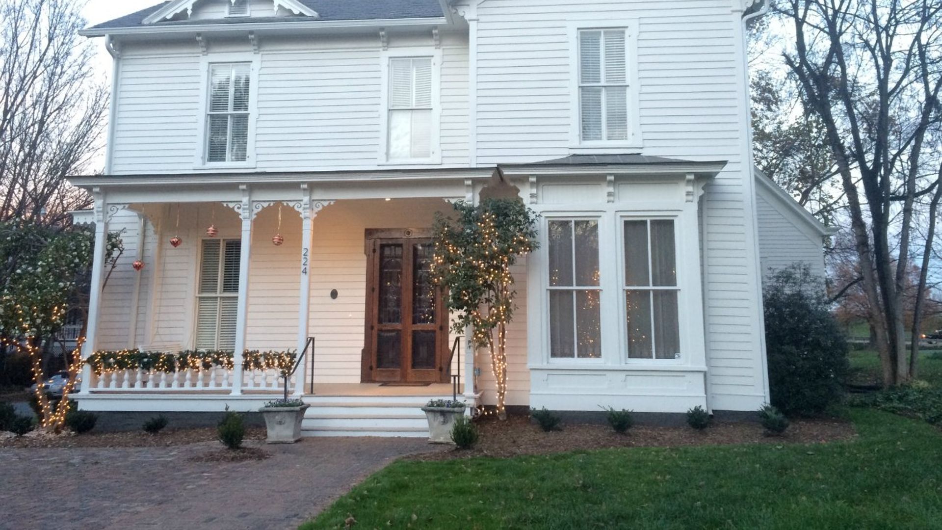 poplar street cafe and wine bar