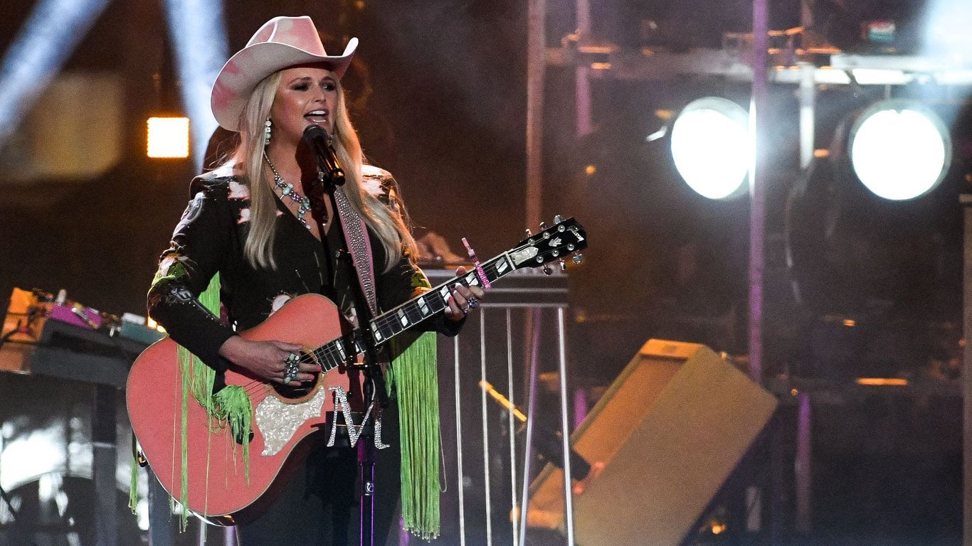 Miranda Lambert's hot streak continues with 