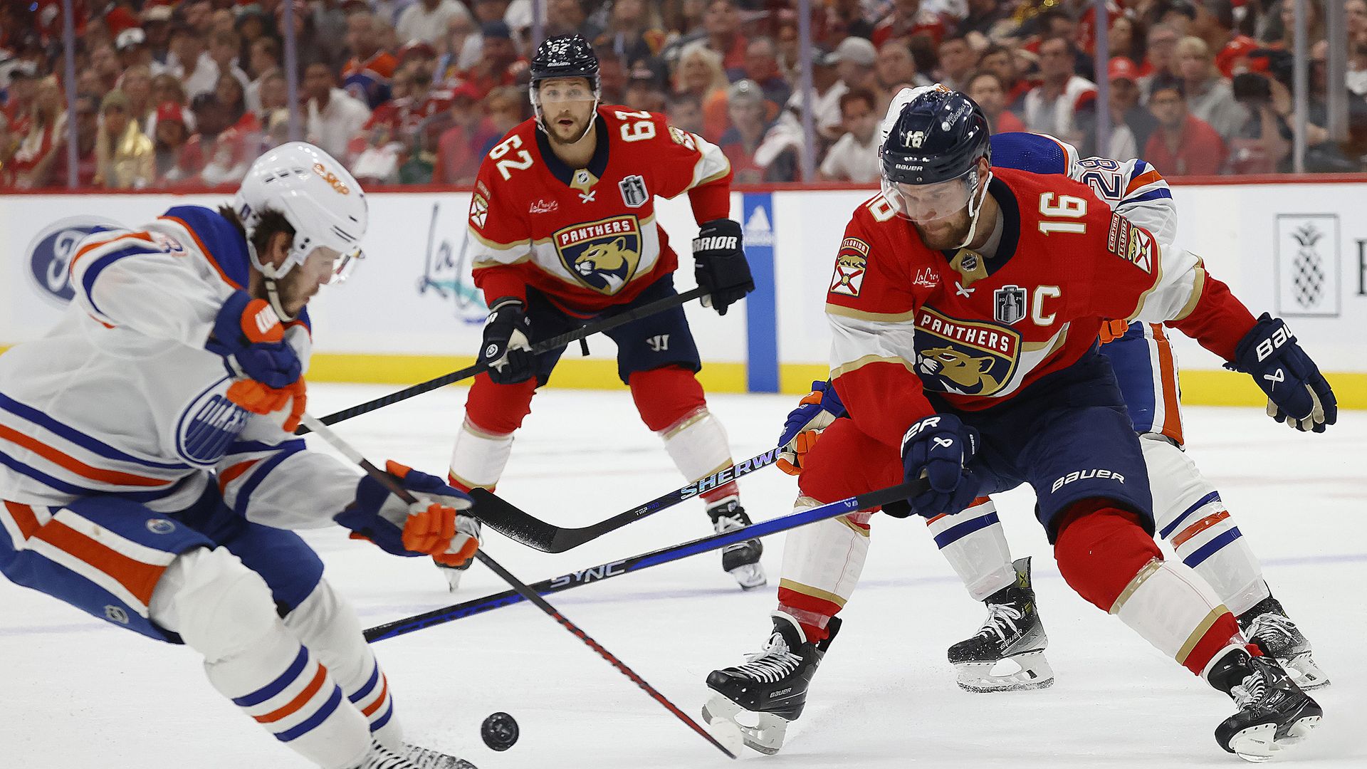 Panthers players in Game 2 against the Oilers.