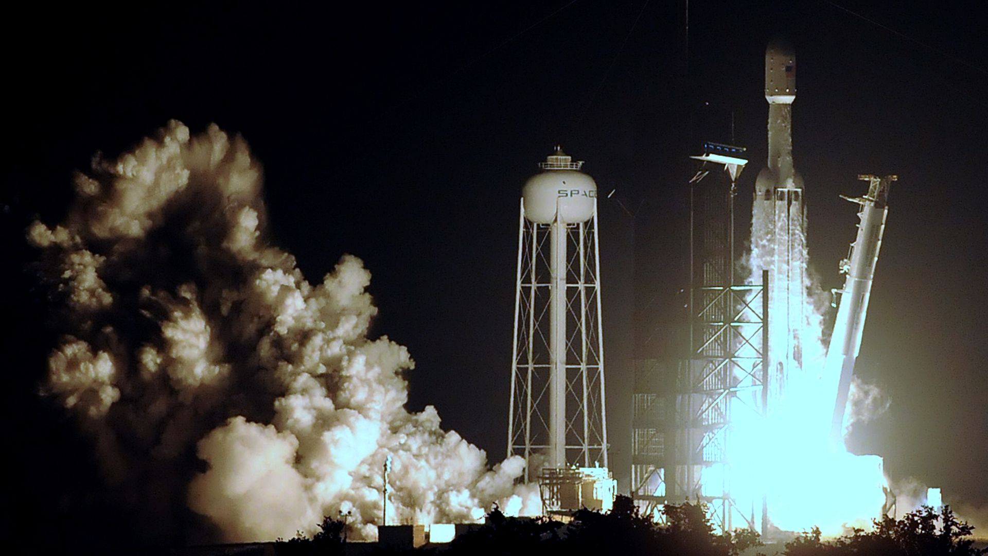 SpaceX’s Falcon Heavy rocket takes flight on June 25.