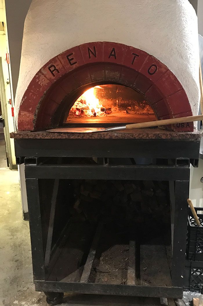 tavolo-pizza-cooking