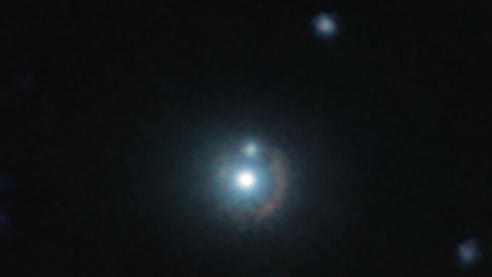 An infrared view of the galaxy 9io9