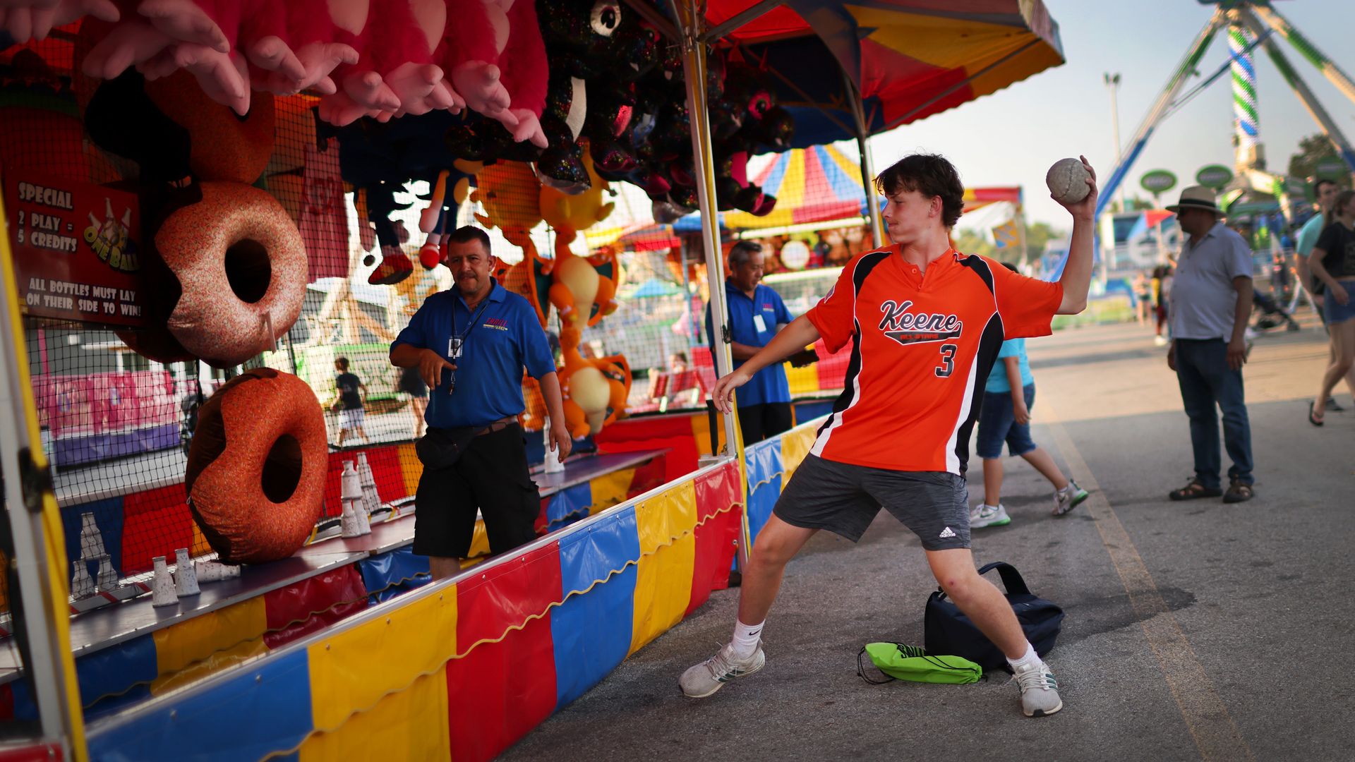 Carnival game at Iowa State Fair