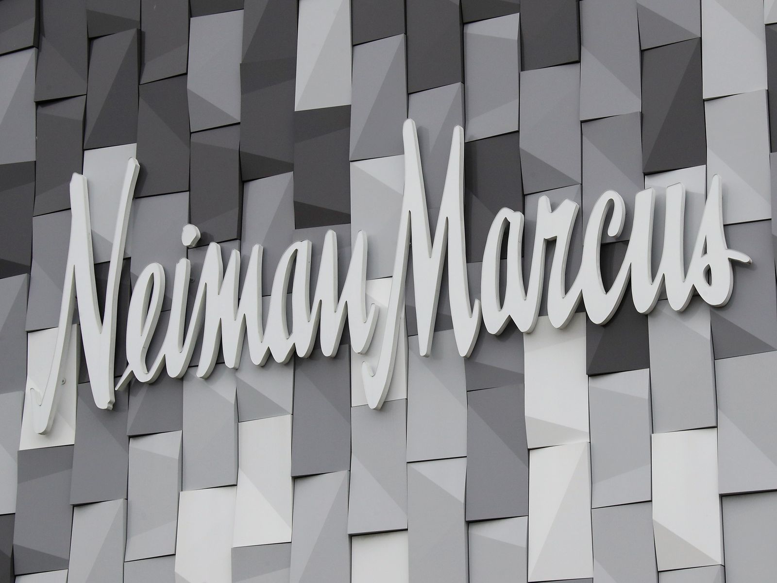 Neiman Marcus faces rift with big luxury labels including Gucci