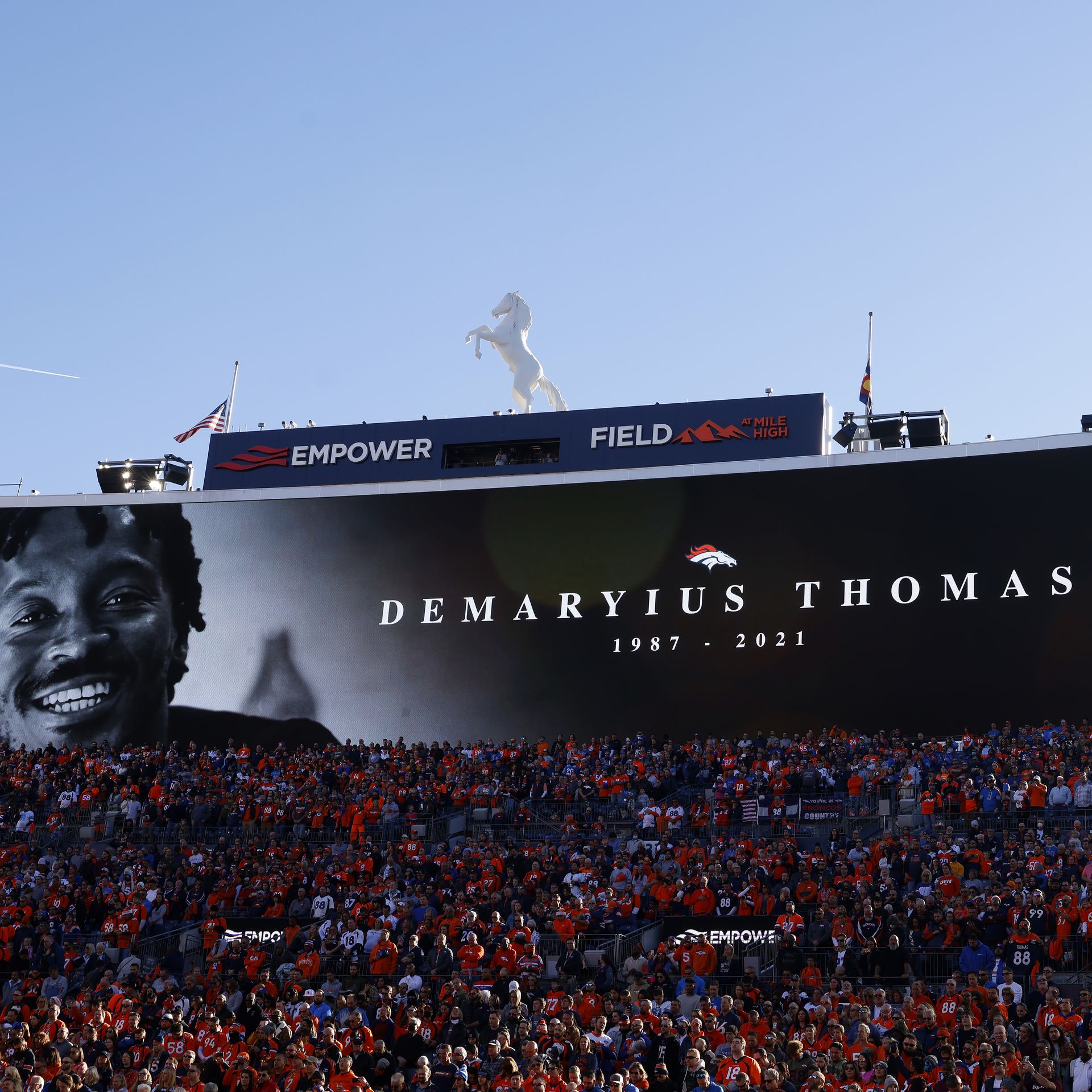 Demaryius Thomas honored by Denver Broncos, who rout Detroit Lions