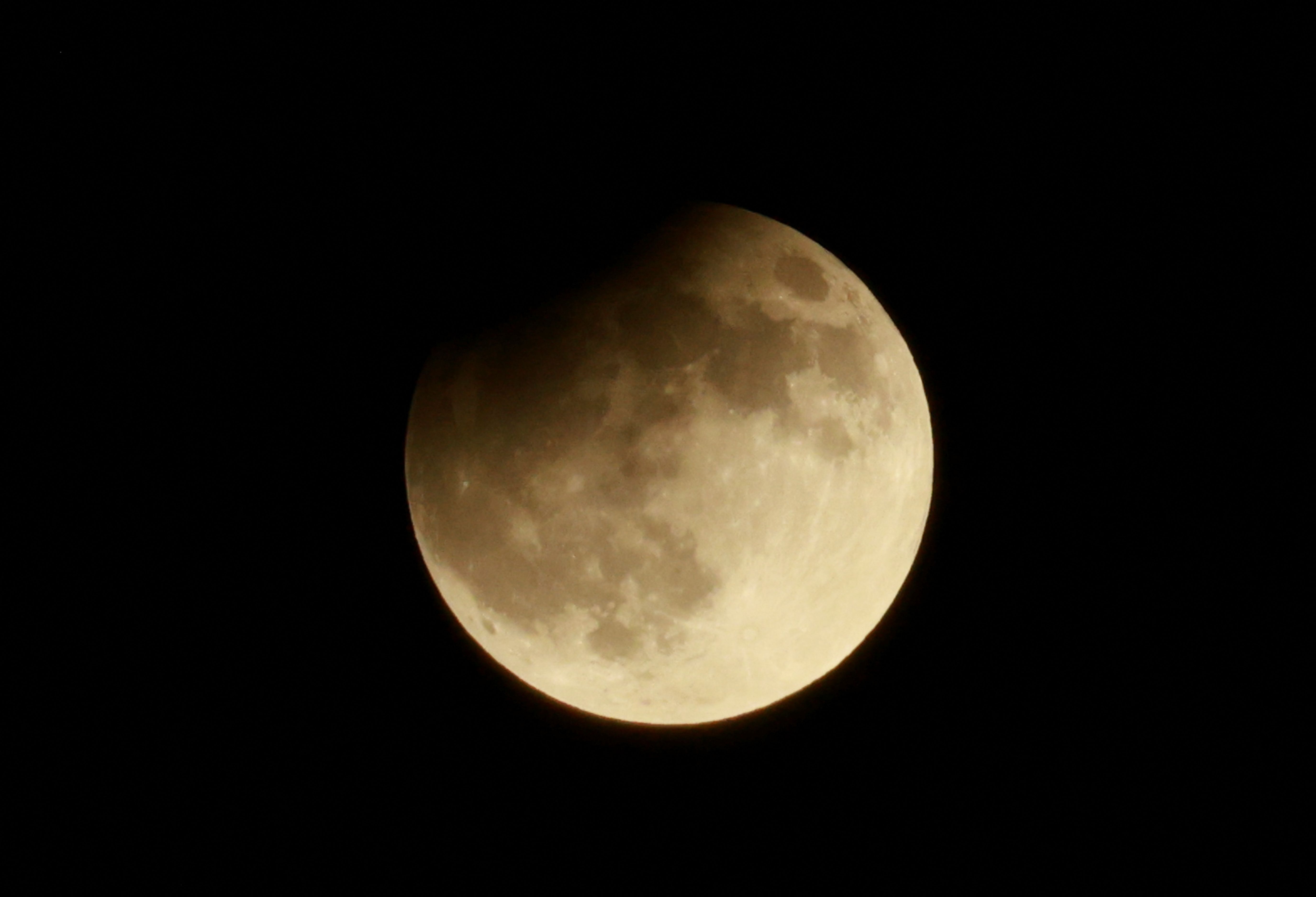 Last night's partial lunar eclipse seen from Mexico.
