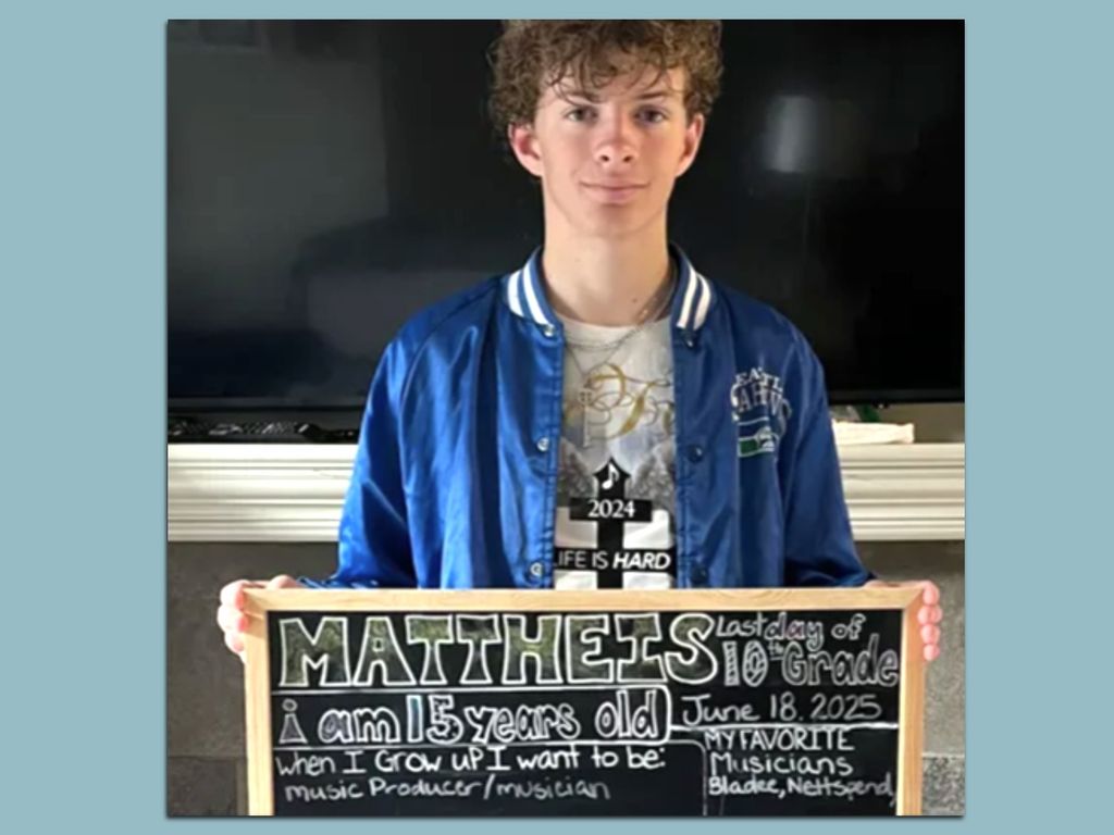 Seattle family sues city after teen dies climbing historic Gas