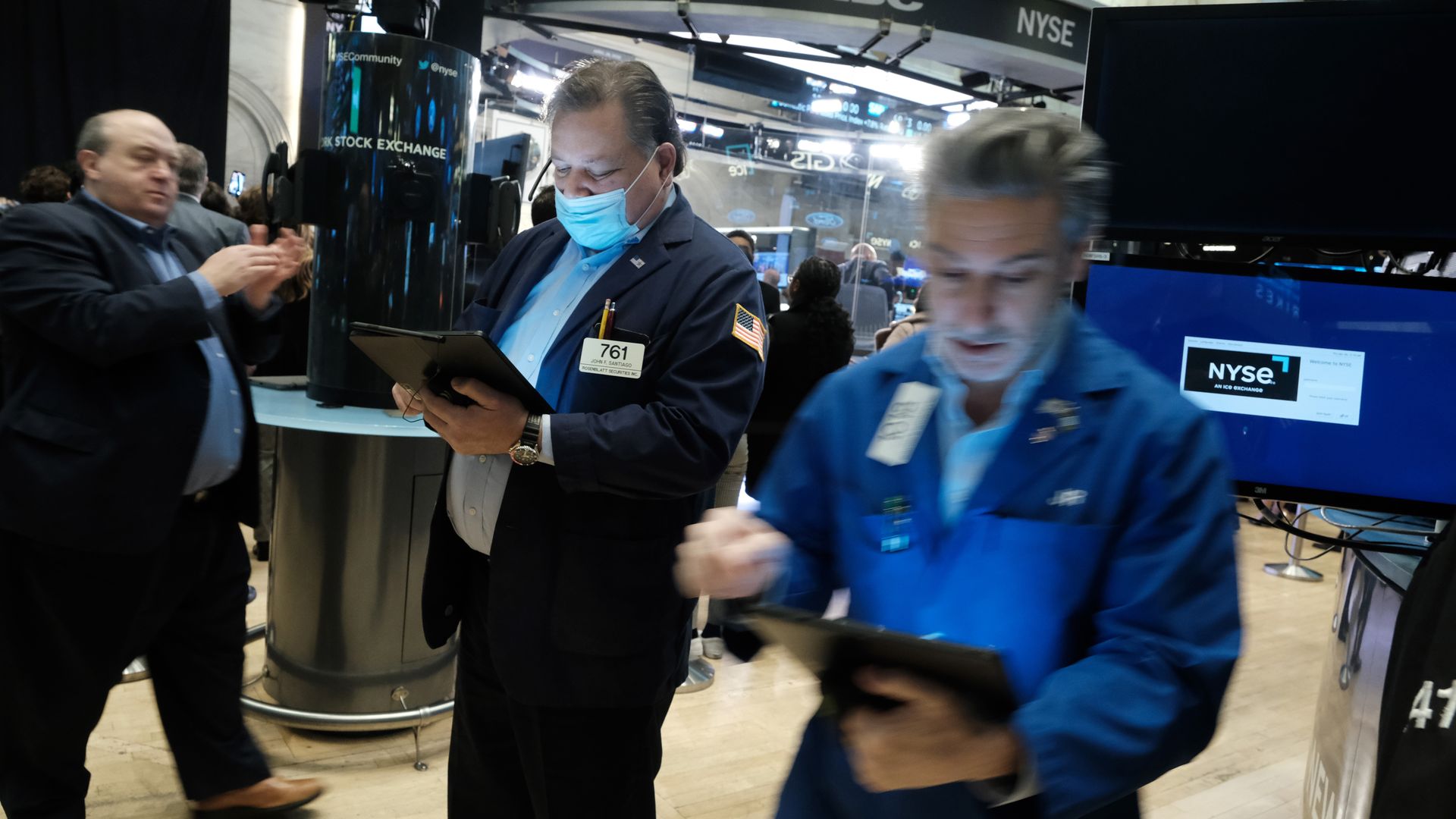 Traders work on the floor of the New York Stock Exchange (NYSE) on April 28, 2022 in New York City.