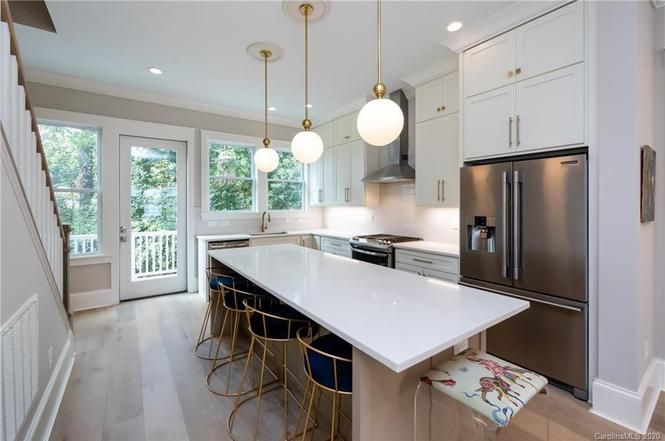 2735 Kilgo Way kitchen