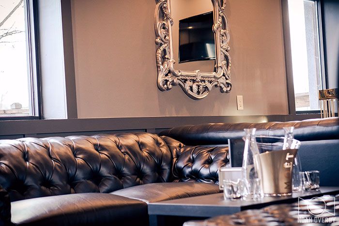 table-at-firehouse-bar-and-lounge-in-charlotte