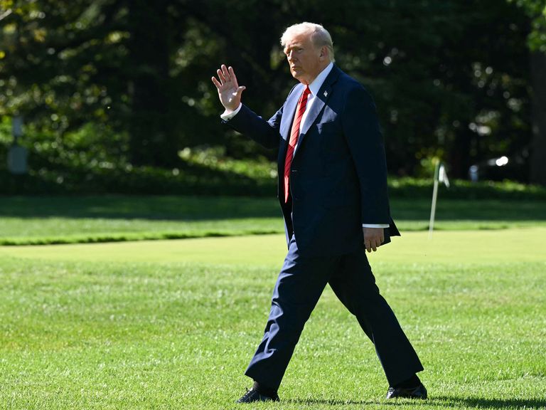 Trump's second checkup describes "exceptional health"