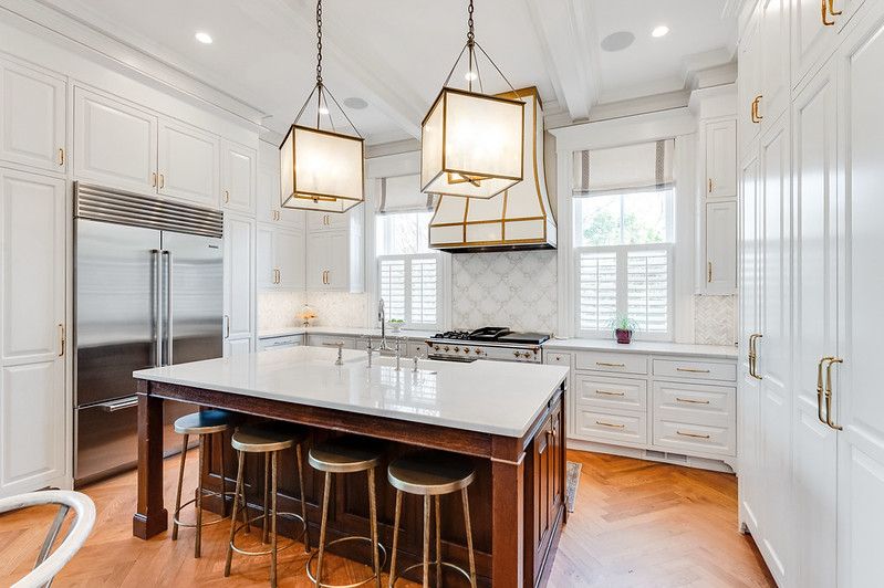 A sexy, all white kitchen 