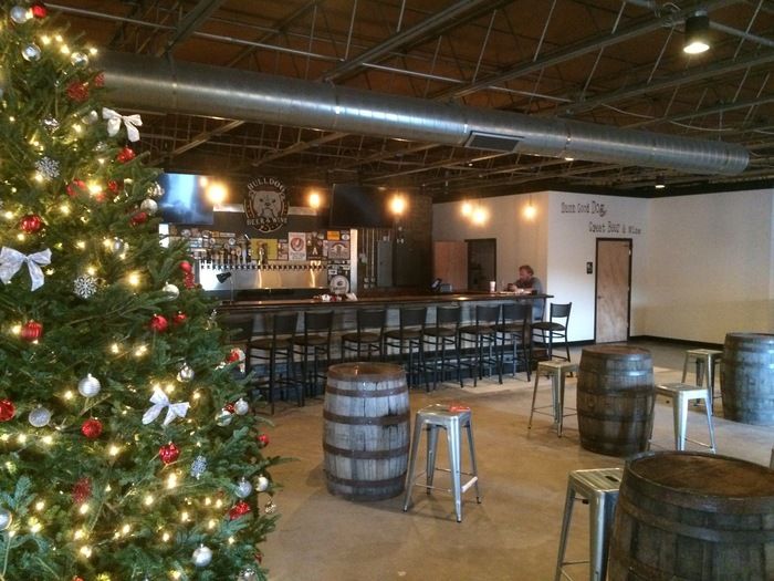 bar area bulldog beer wine south end