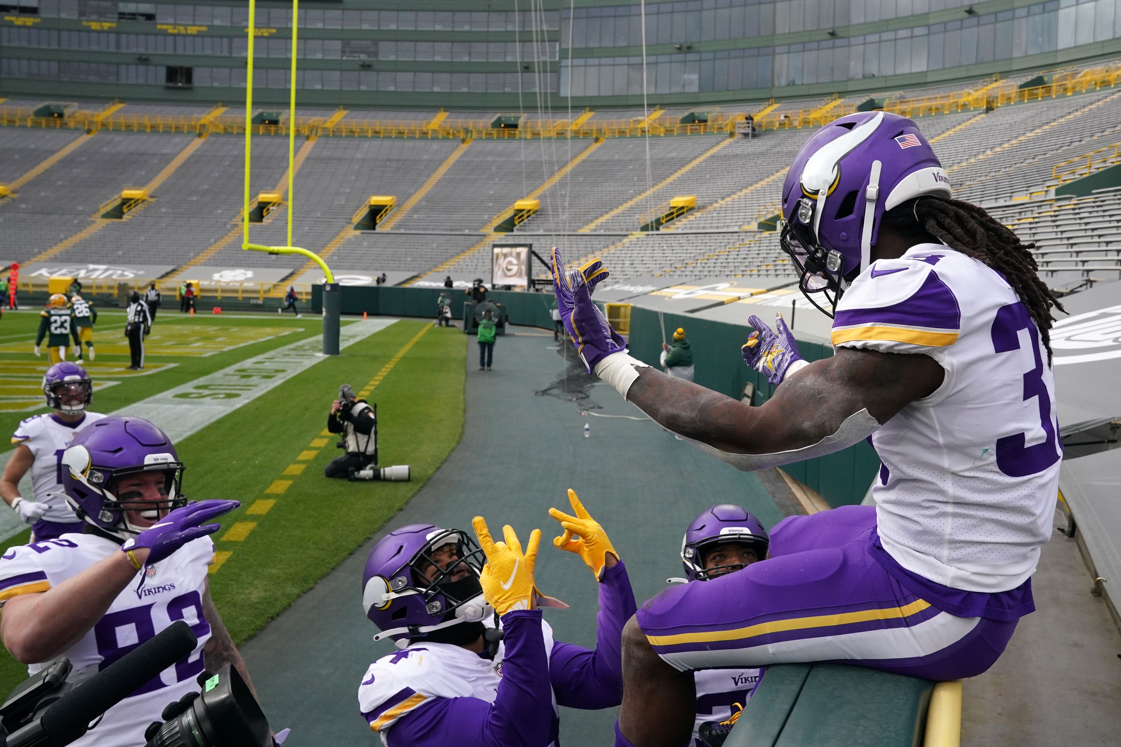 Dalvin Cook celebrating