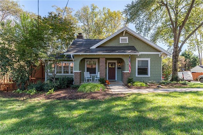 3459 Selwyn Ave front