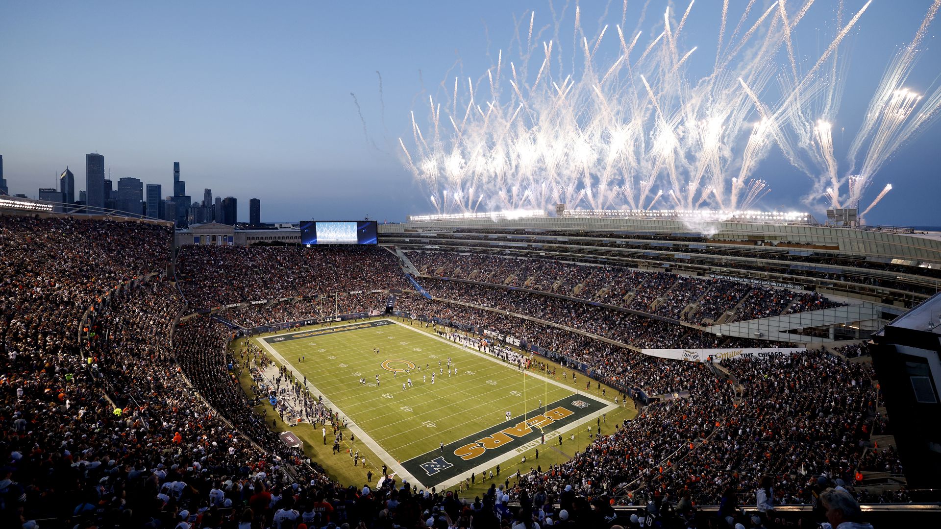Willie Wilson unveils plan to keep Chicago Bears at Soldier Field - Axios  Chicago