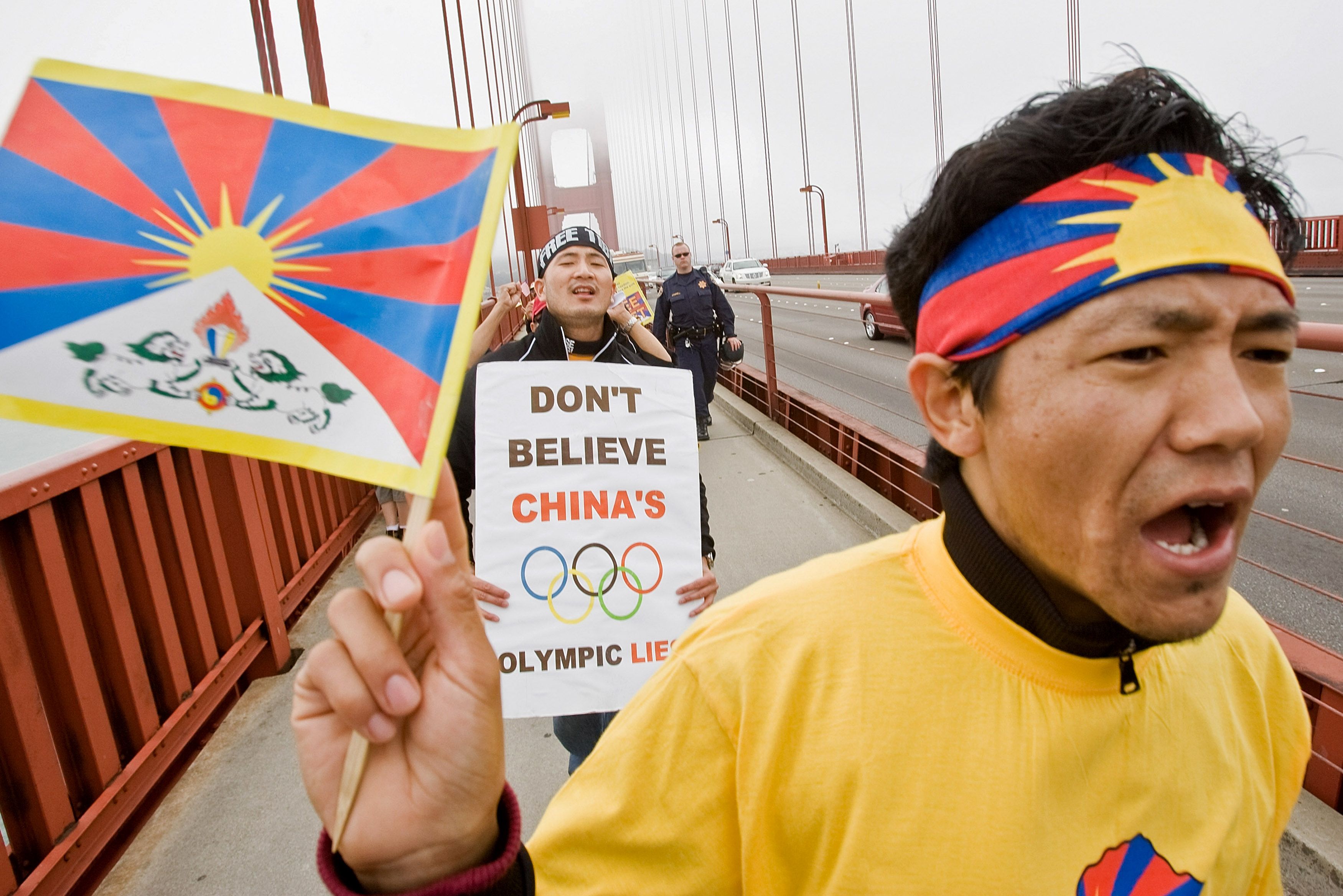 Protestors on the Golden Gate Bridge