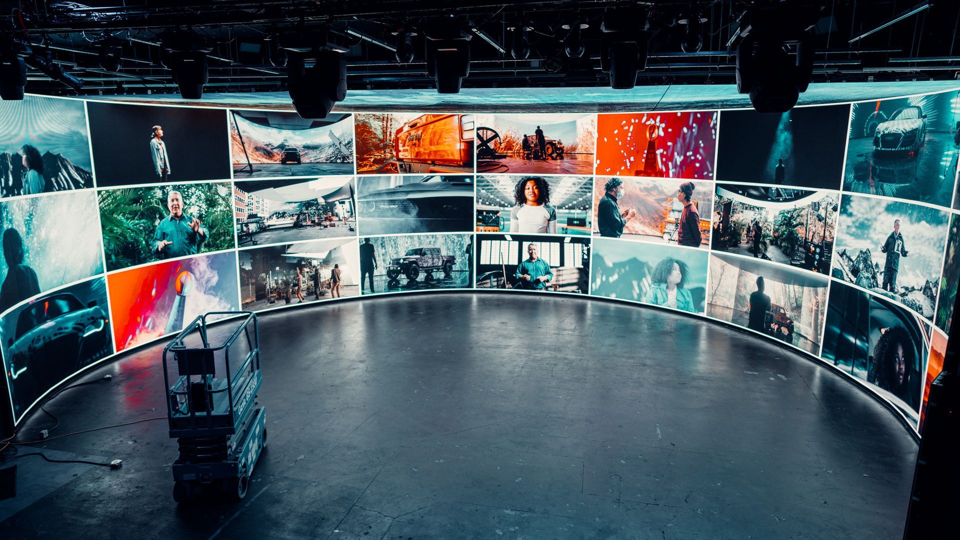 A giant screen filled with different streaming feeds