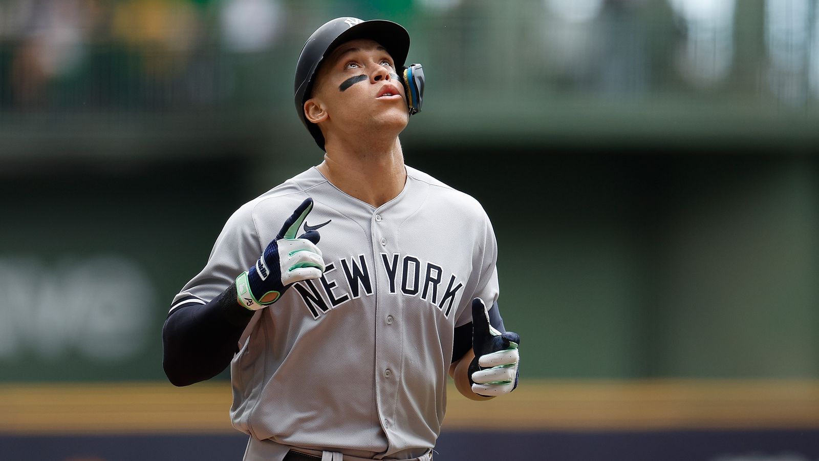 Yankees' Aaron Judge in contention for Triple Crown 