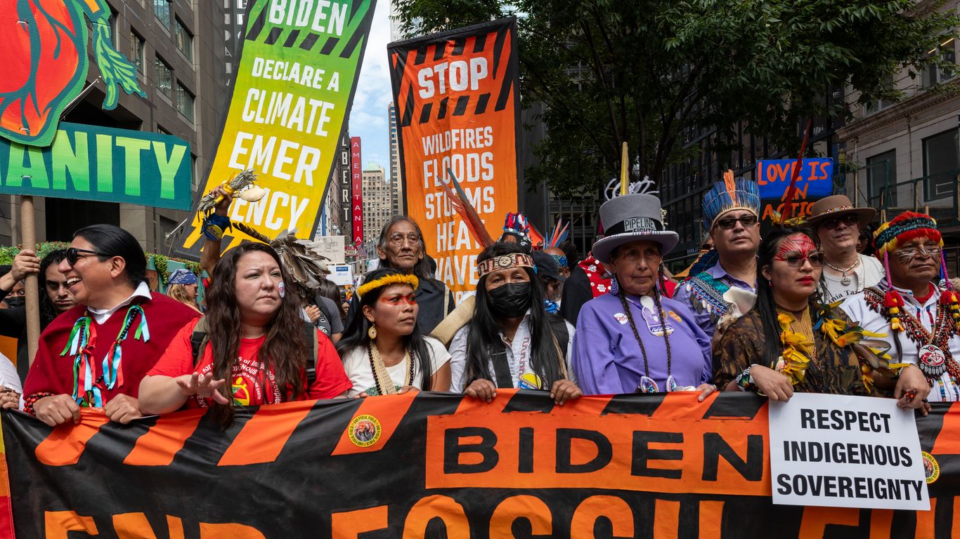 Photos: Climate protesters in New York, across U.S., demand fossil ...