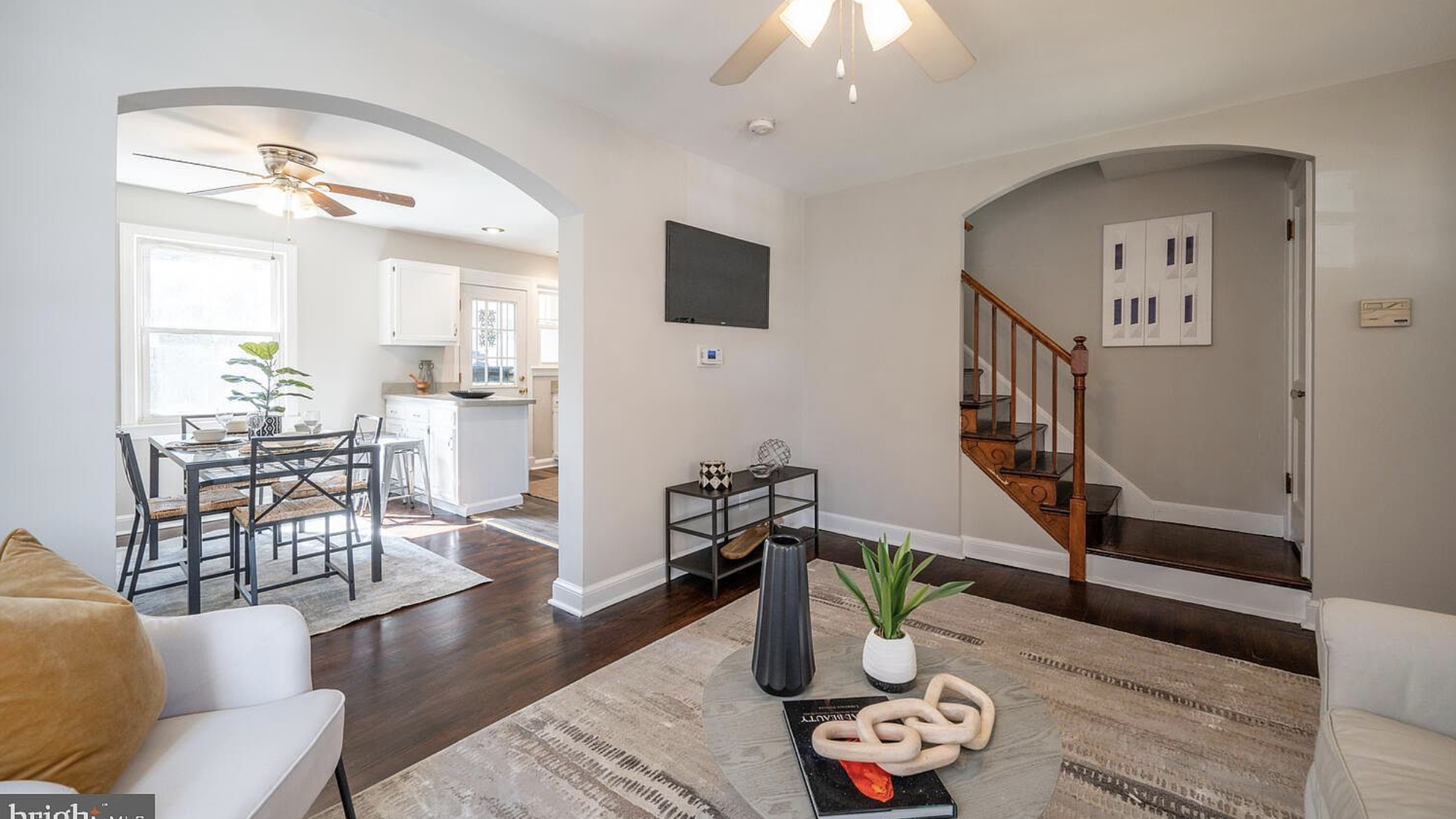 The living room at 1843 S St SE.