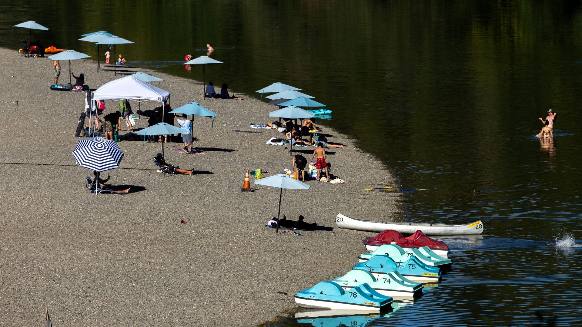 Guerneville, CA - August 13: Beachgoers along the Russian River at Johnson's Beach on Tuesday, Aug. 13, 2024 in Fore Guerneville, CA. (Photo by Brian van der Brug/Los Angeles Times via Getty Images)